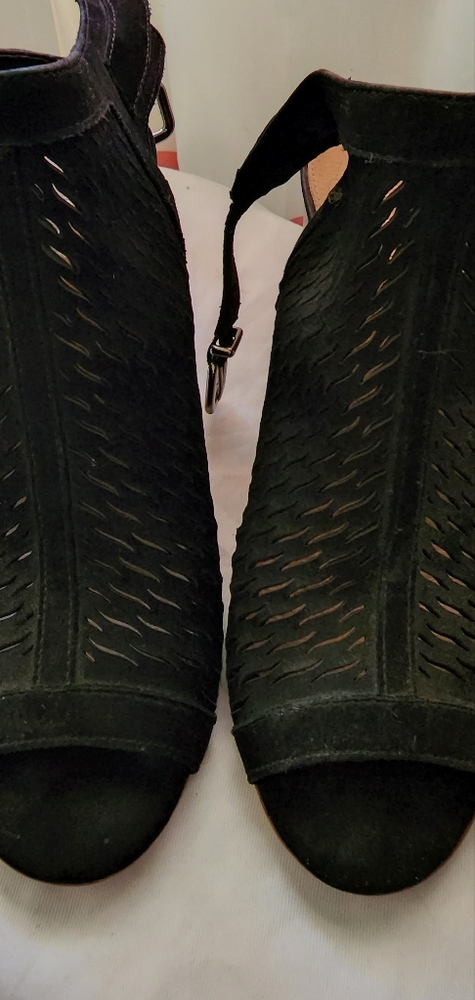 Antonio Melani heeled sandal